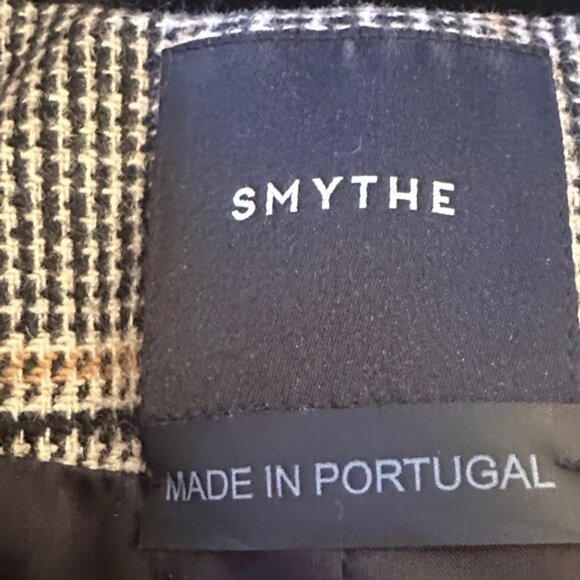 Smythe Houndstooth Blazer with Black Velvet Collar and Gold Buttons - Picture 2 of 9